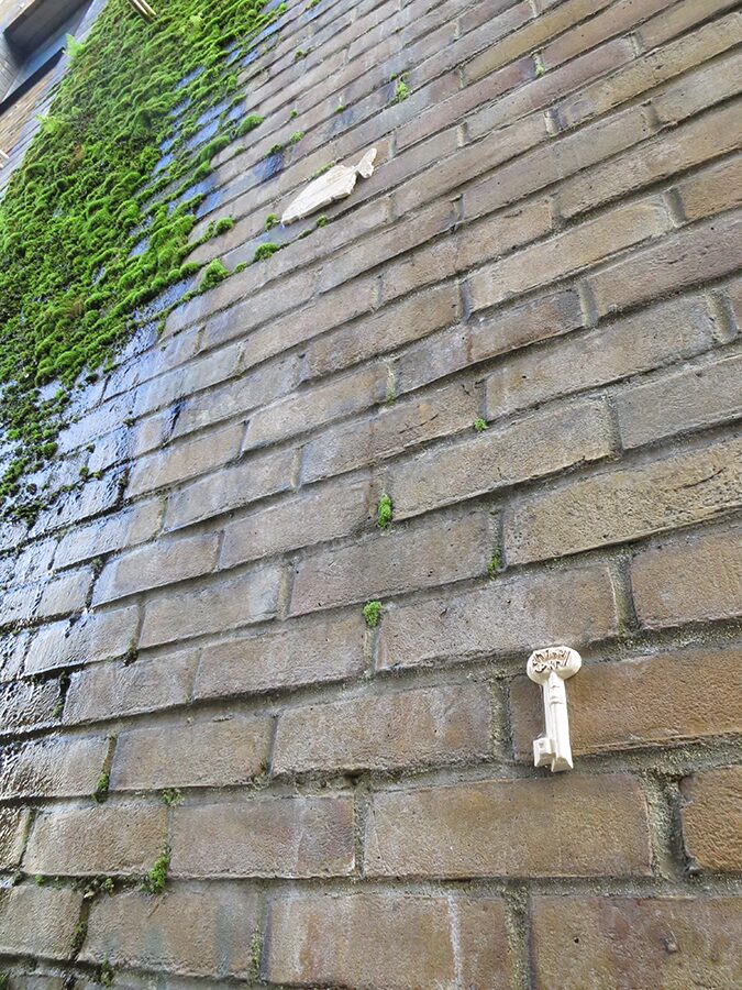 Key No.16,  Scrutton St., London, England